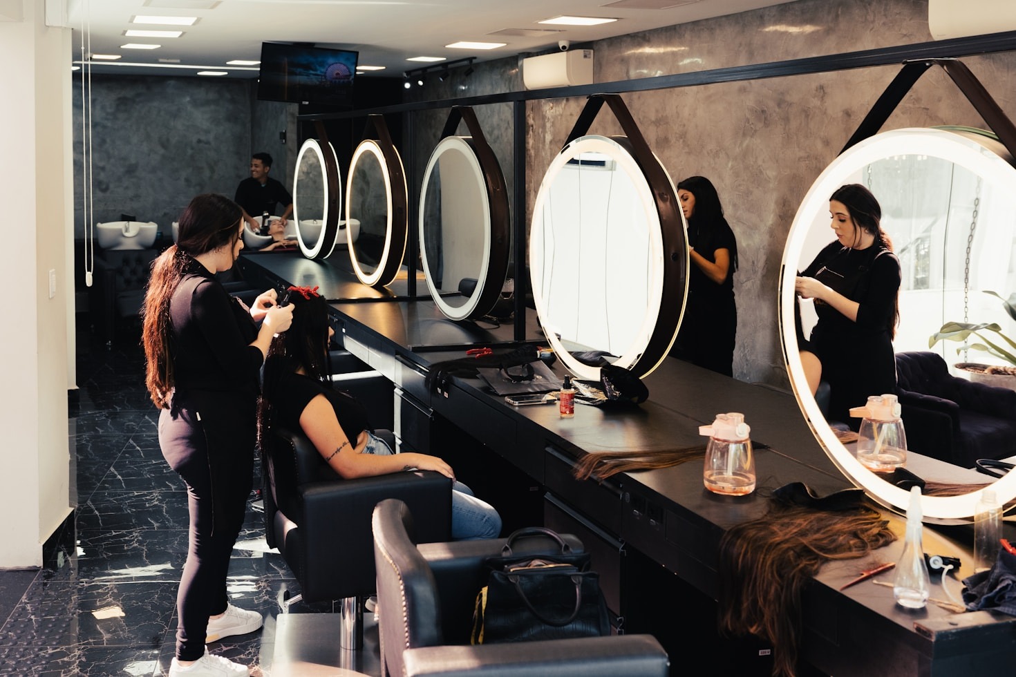 Errores comunes al promocionar negocios de belleza online